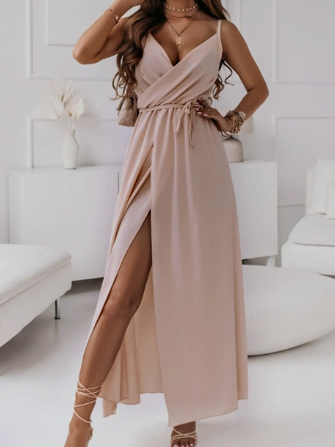 Muun’s Honey Tied Surplice